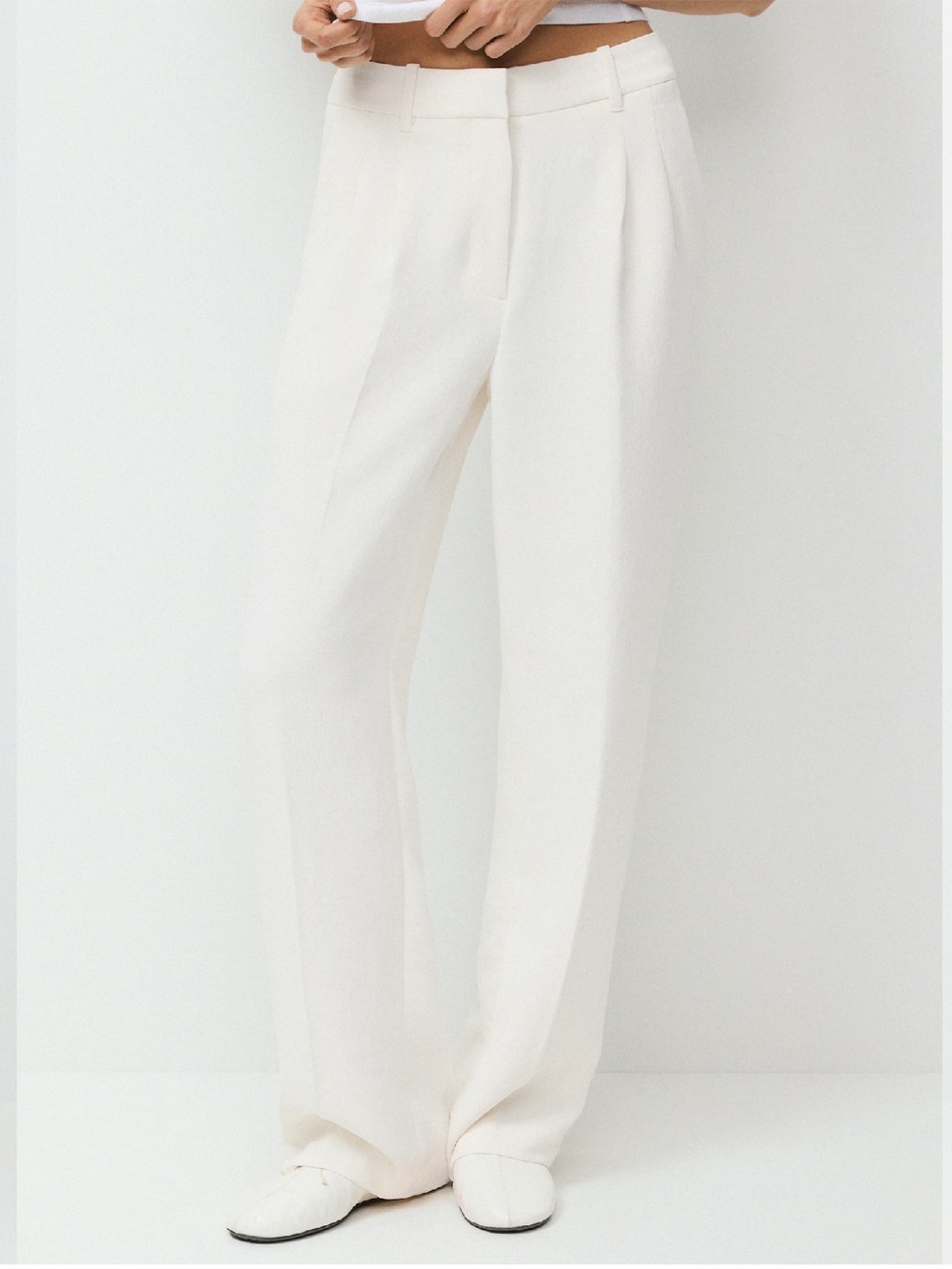 Aritzia Effortless Pant NWT size 00